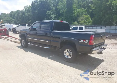 2005 Chevrolet Silverado K2500 Heavy Duty z USA, uszkodzony, nr VIN 1GCHK23245F912706